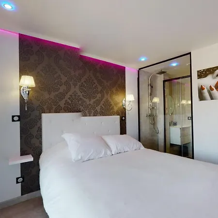 Апартаменты Village Naturiste, Port Nature , Loft Baroque Et Glamour Агд