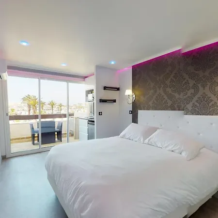 Апартаменты Village Naturiste, Port Nature , Loft Baroque Et Glamour Агд